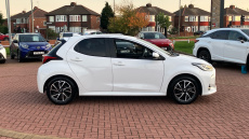 Toyota Yaris 1.5 Hybrid Design 5dr CVT Hybrid Hatchback